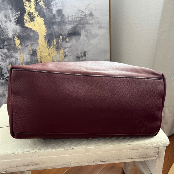 NWOT Vince Camuto Teri Leather Hobo Shoulder Bag in Deep Red - Picture 9 of 15